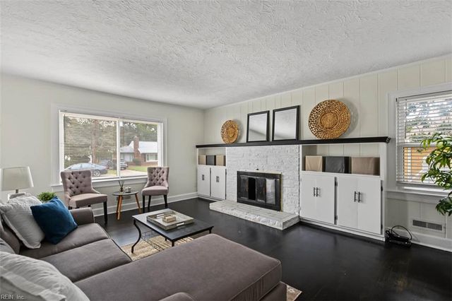 28 N Greenfield AVE, Hampton, VA 23666