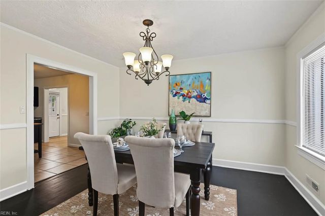 28 N Greenfield AVE, Hampton, VA 23666
