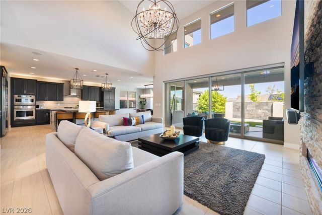 6812 Double Star Street, Las Vegas, NV 89135