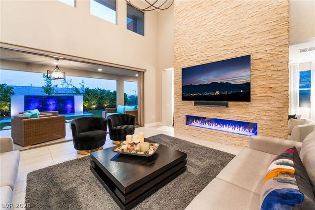 6812 Double Star Street, Las Vegas, NV 89135