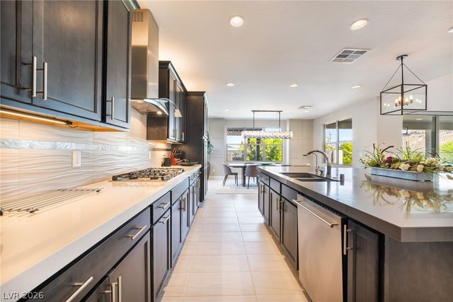 6812 Double Star Street, Las Vegas, NV 89135