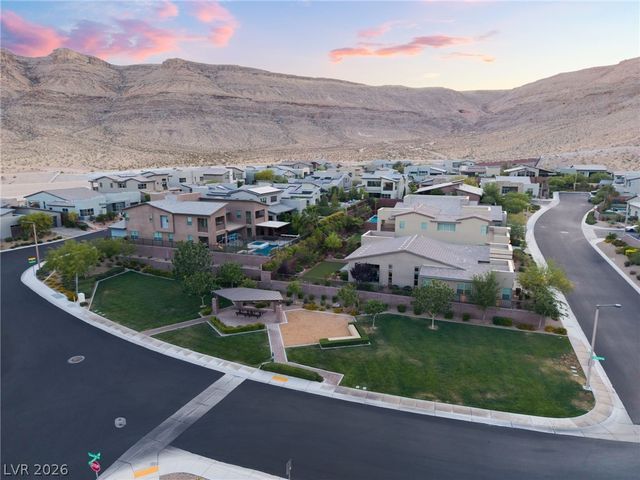 6812 Double Star Street, Las Vegas, NV 89135