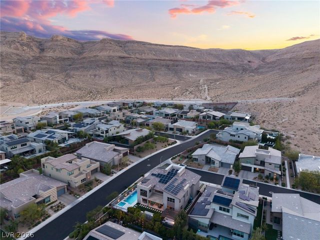 6812 Double Star Street, Las Vegas, NV 89135
