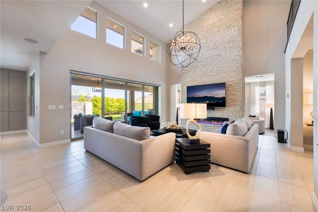6812 Double Star Street, Las Vegas, NV 89135