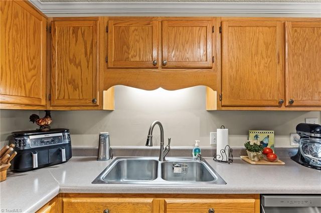 111 Duncan Drive, Thomasville, NC 27360