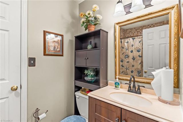 111 Duncan Drive, Thomasville, NC 27360