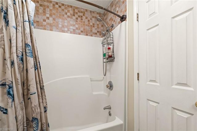 111 Duncan Drive, Thomasville, NC 27360