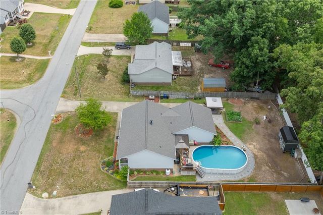 111 Duncan Drive, Thomasville, NC 27360
