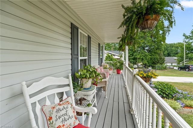 111 Duncan Drive, Thomasville, NC 27360