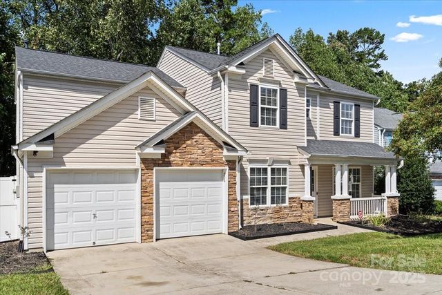 2008 Waters Trail Drive, Charlotte, NC 28216