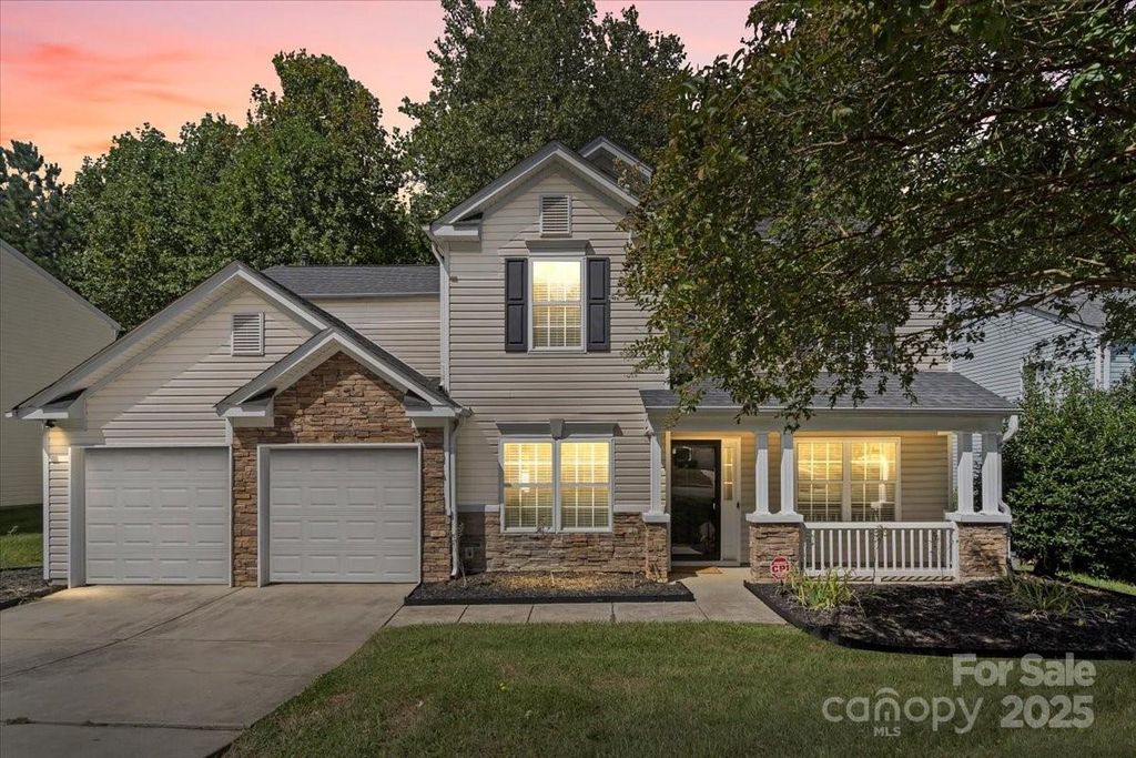 2008 Waters Trail Drive, Charlotte, NC 28216