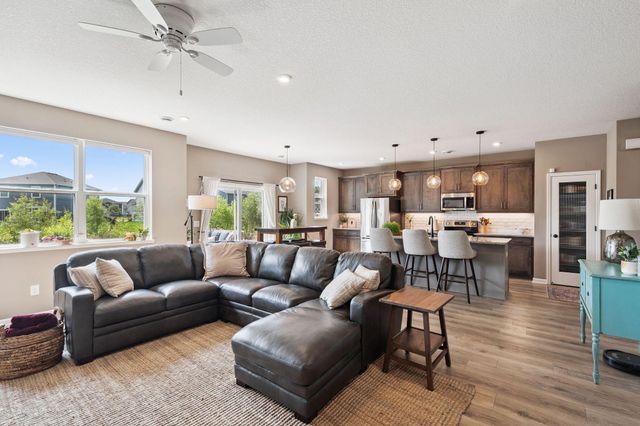 3818 192nd Street W, Farmington, MN 55024