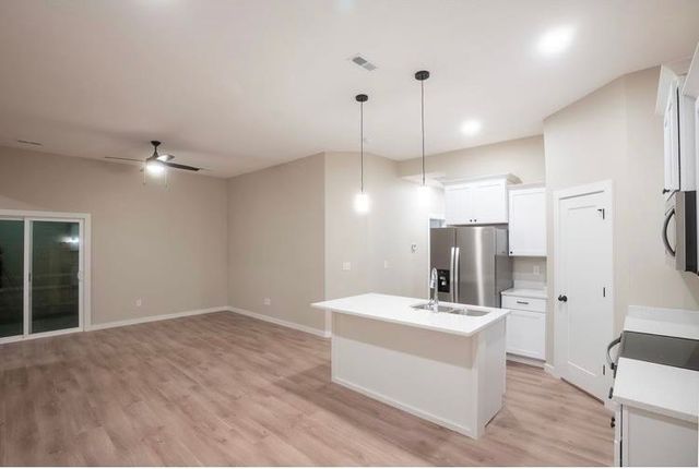 448 Trails Head Ct, Goddard, KS 67052