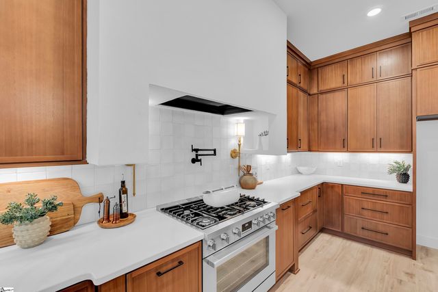 3798A Ballenger Road, Greer, SC 29361