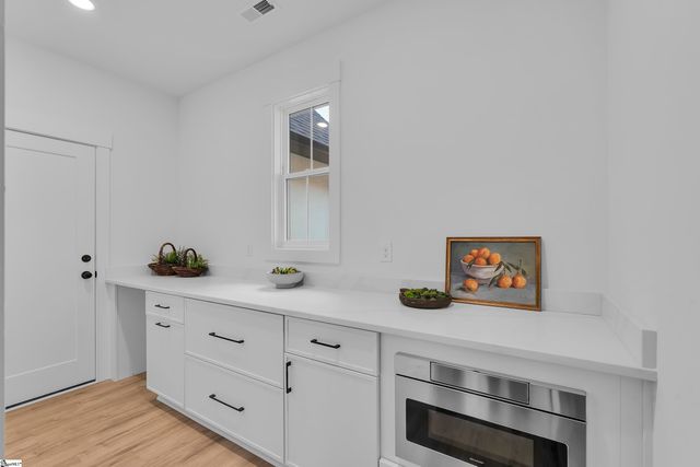 3798A Ballenger Road, Greer, SC 29361