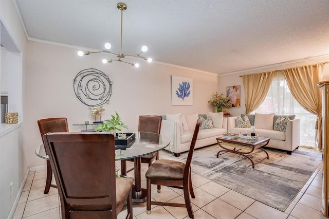 253 S Cypress Road 202, Pompano Beach, FL 33060