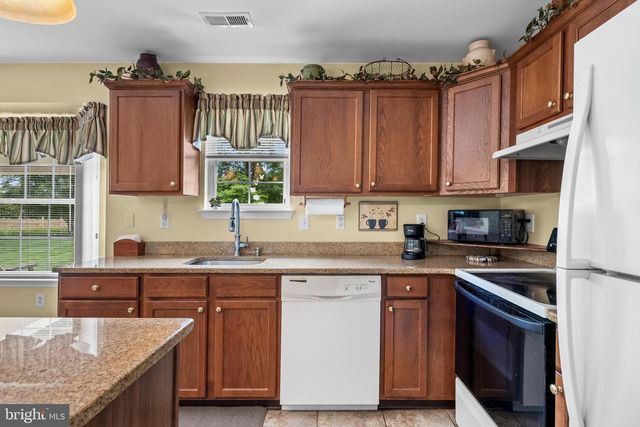 6 DOUGLAS LN, Lumberton, NJ 08048