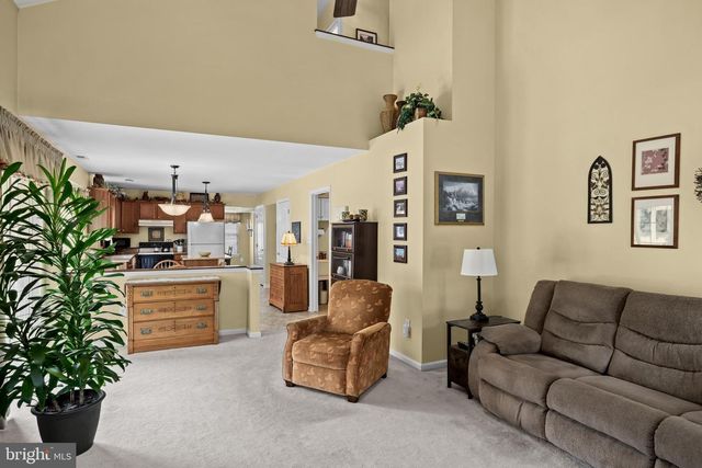 6 DOUGLAS LN, Lumberton, NJ 08048