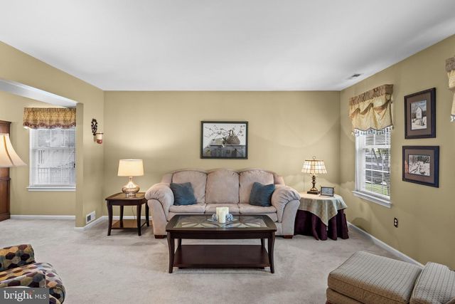 6 DOUGLAS LN, Lumberton, NJ 08048