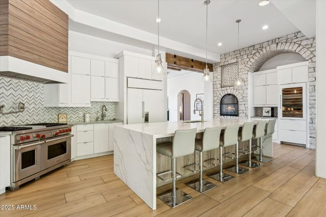 23380 N 61ST Drive, Glendale, AZ 85310