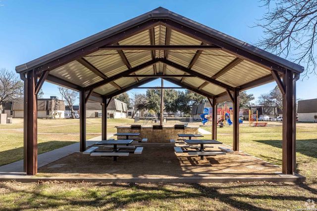11349 NEWKIRK ST # 1045, Dallas, TX 75229