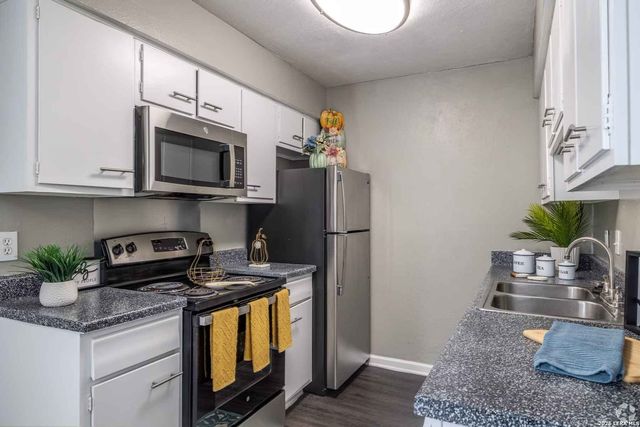 11349 NEWKIRK ST # 1045, Dallas, TX 75229