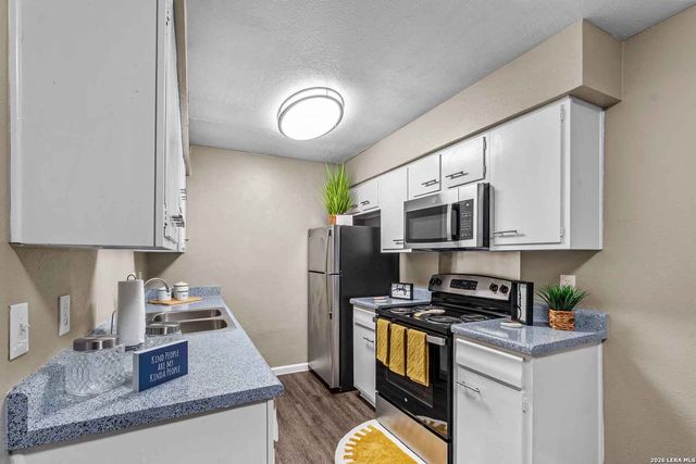 11349 NEWKIRK ST # 1045, Dallas, TX 75229