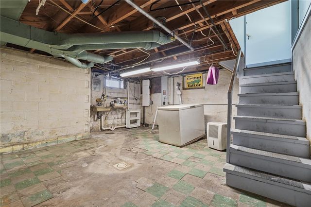 134 Youngstown Rd, North Union Twp, PA 15456