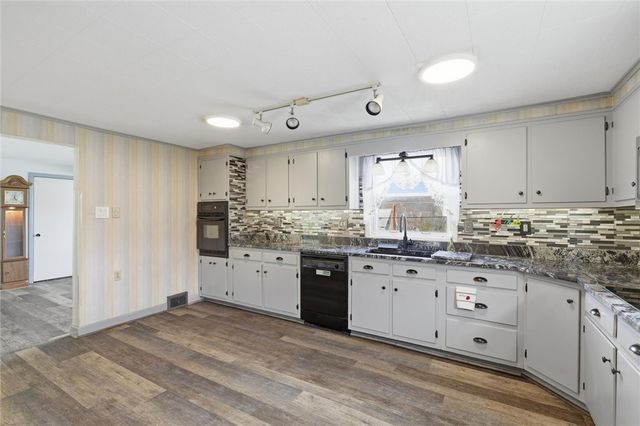 134 Youngstown Rd, North Union Twp, PA 15456