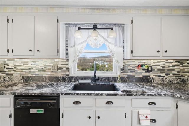 134 Youngstown Rd, North Union Twp, PA 15456