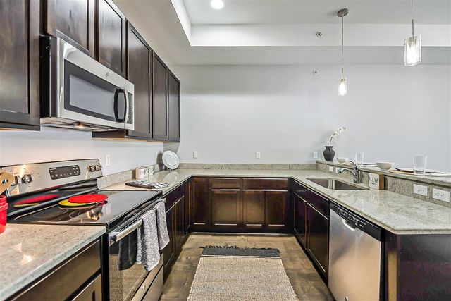 5535 Arbor Chase Drive, Ann Arbor, MI 48103
