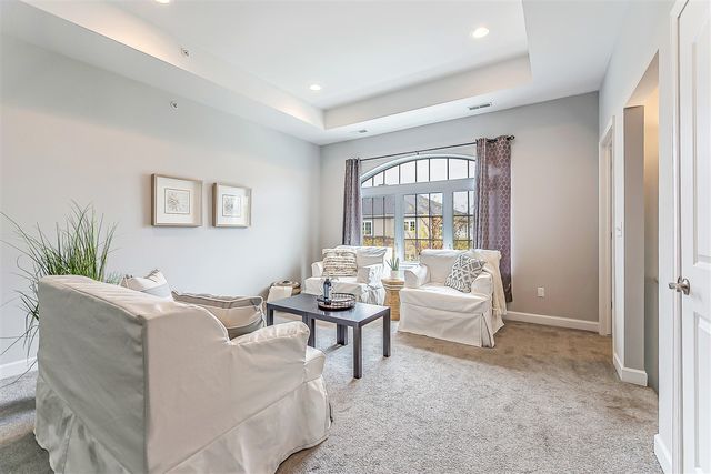 5535 Arbor Chase Drive, Ann Arbor, MI 48103