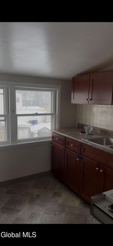 117 Henry Street, Schenectady, NY 12304