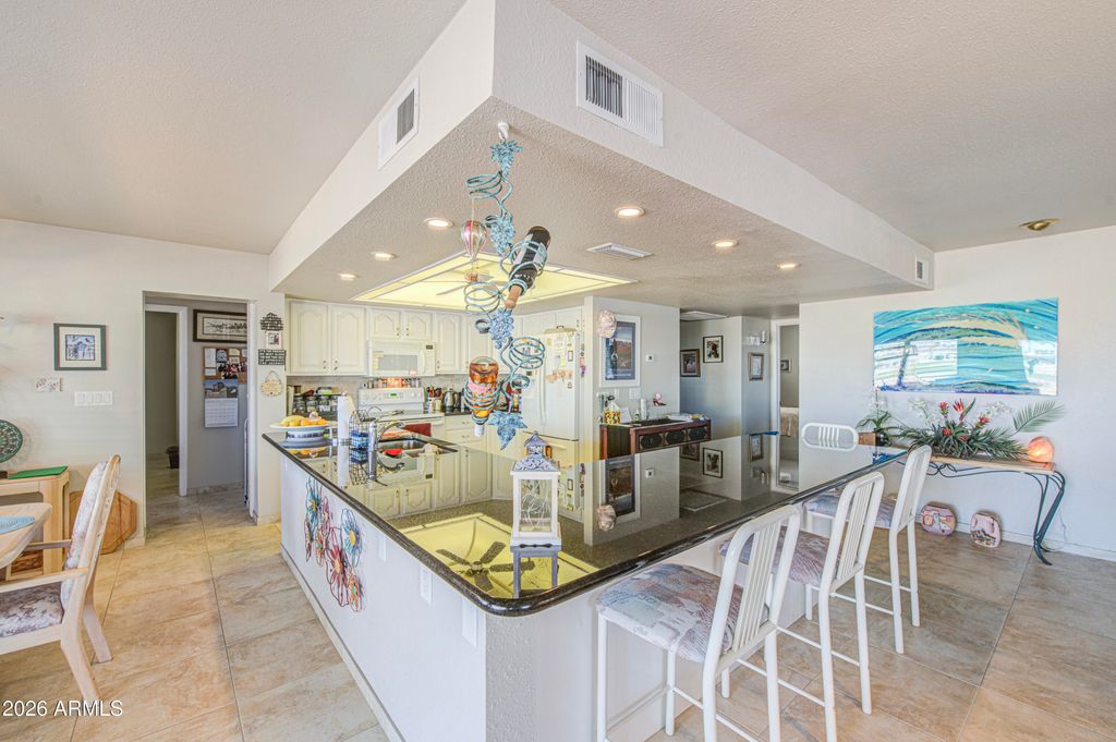 Image 11 of property listing at 5350 E LINDSTROM Lane, Mesa, AZ 85215