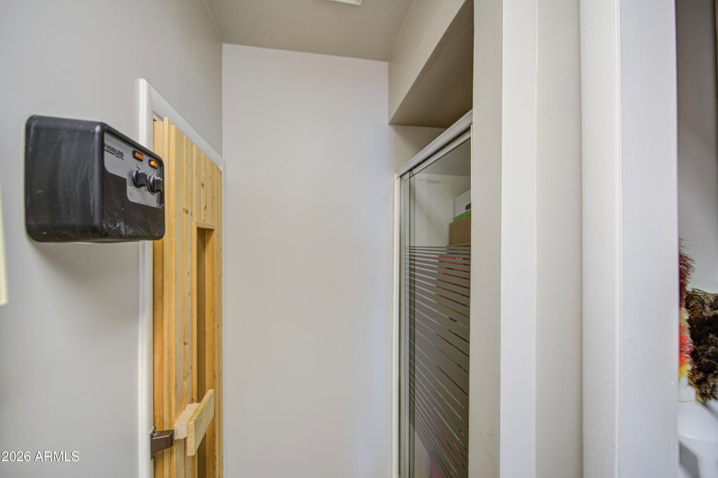 Image 39 of property listing at 5350 E LINDSTROM Lane, Mesa, AZ 85215