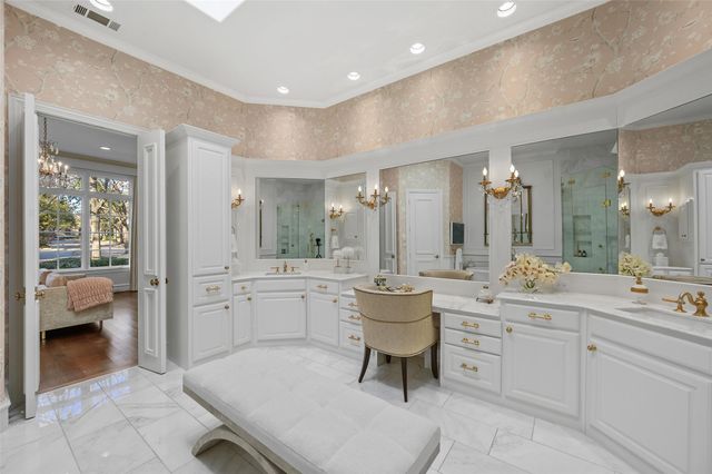 5715 Wortham Lane, Dallas, TX 75252