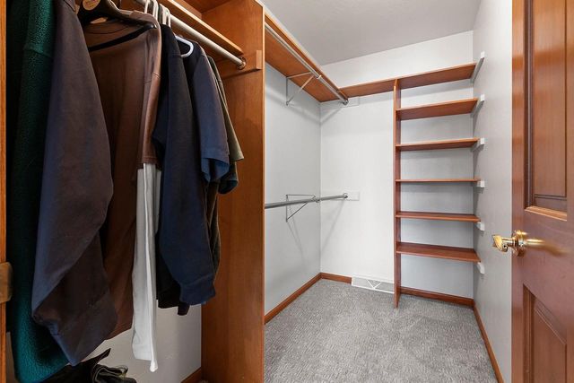 2640 SOMAN COURT, Green Bay, WI 54311