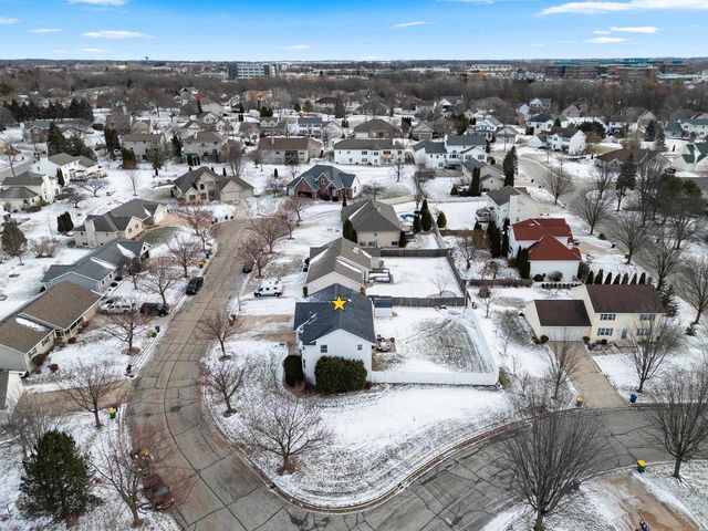 2640 SOMAN COURT, Green Bay, WI 54311