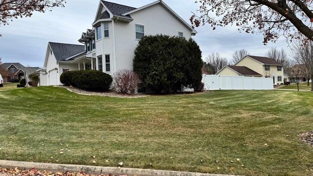 2640 SOMAN COURT, Green Bay, WI 54311