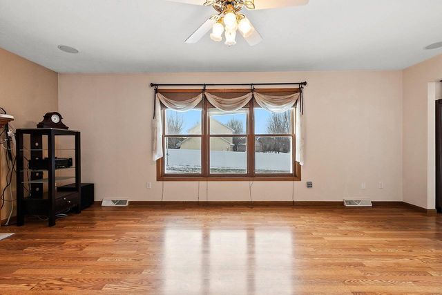 2640 SOMAN COURT, Green Bay, WI 54311