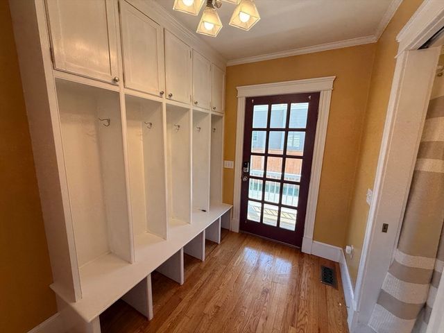 6 Bella Vista Ave, Mansfield, MA 02048