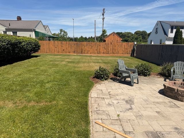 6 Bella Vista Ave, Mansfield, MA 02048