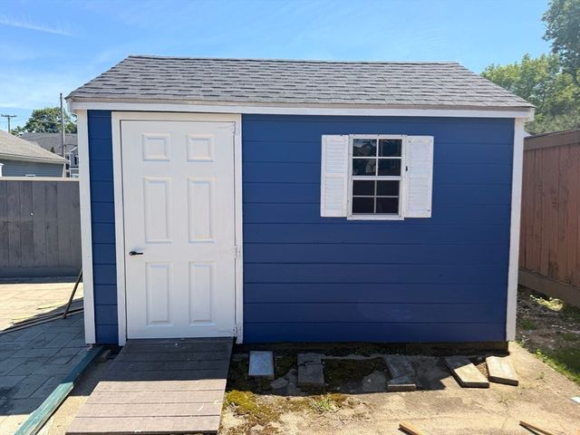 6 Bella Vista Ave, Mansfield, MA 02048