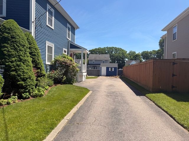 6 Bella Vista Ave, Mansfield, MA 02048
