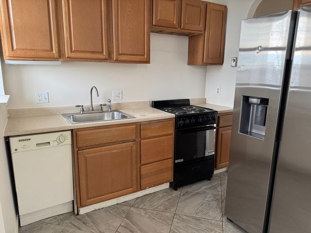 25-31 Maverick Sq 5, Boston, MA 02128