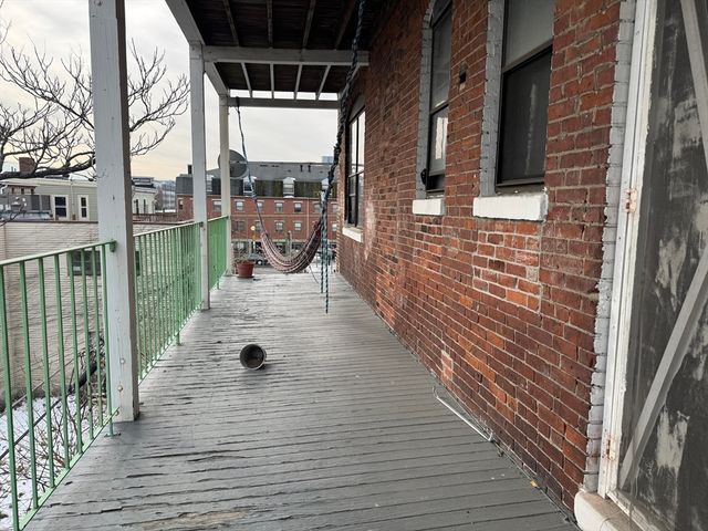 25-31 Maverick Sq 5, Boston, MA 02128