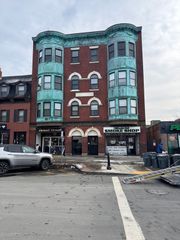 25-31 Maverick Sq 5, Boston, MA 02128