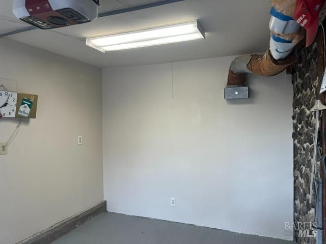 12605 Lakeshore Dr, Clearlake, CA 95422