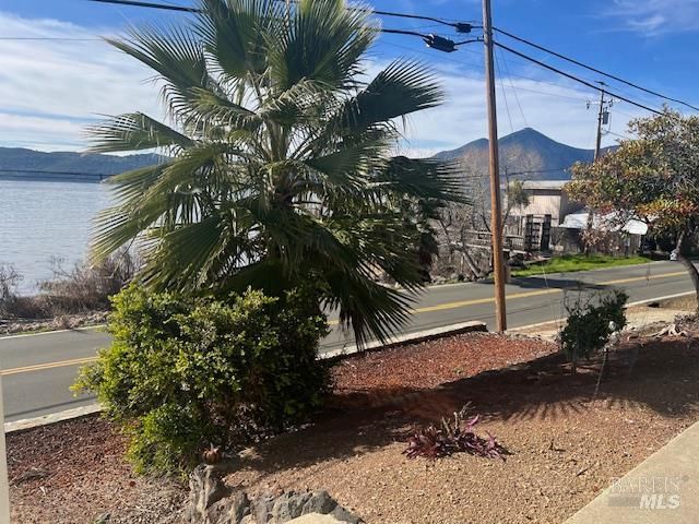 12605 Lakeshore Dr, Clearlake, CA 95422