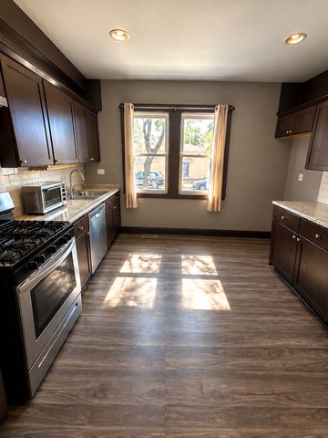10224 S Princeton Avenue, Chicago, IL 60628
